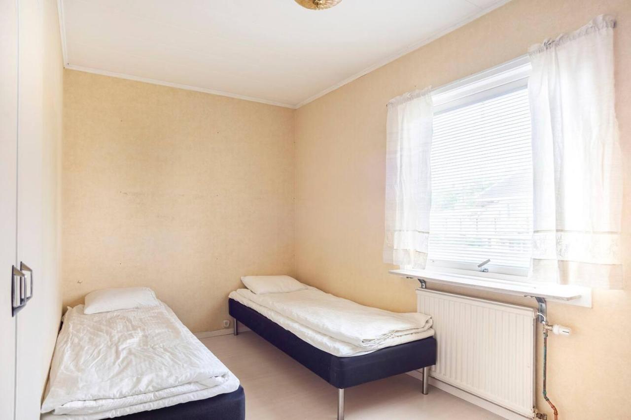 Homestay By The Bay In A Shared Gothenburg